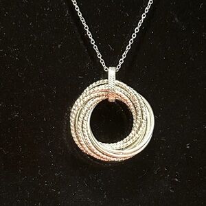 Elegant Silver Circles Pendant Necklace. Smooth and diamond cut.